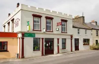 Castlehouse B&B Hotels near Lowry's Sweater and Gift Shop - Irish Gift Shop Of The Year