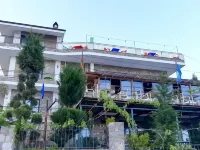 Villa Stone up to Ble Alb Hotels in Pogradec