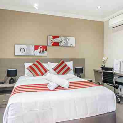 Best Western Plus Camperdown Suites Rooms