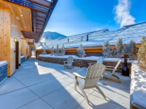 Peaks Hotel and Suites Hotels in Banff