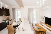 Best House, Ellinou Stratiotou, Ayia, Patra