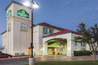 La Quinta Inn & Suites by Wyndham Midland North Hotels in Midland