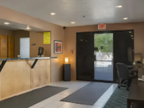 Super 8 by Wyndham - Mesa/Gilbert