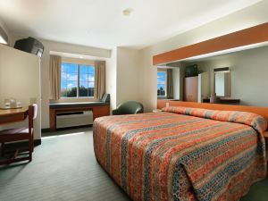 Microtel Inn & Suites by Wyndham Denver Airport