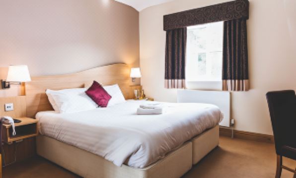 1. 퀸즈게이트 호텔..