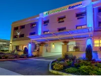 Holiday Inn Express Roslyn - Long Island Hotel a Glen Cove