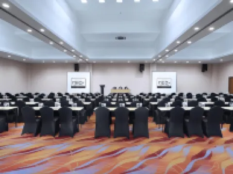 Neo+ Waru Sidoarjo by Aston Hotels in Waru