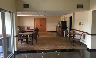 Luxe Inn and Suites