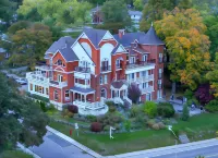 Niagara Grandview Boutique Hotel
