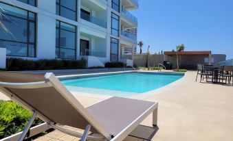 Seafront Luxury Condo in Rosarito with Pool & Jacuzzi