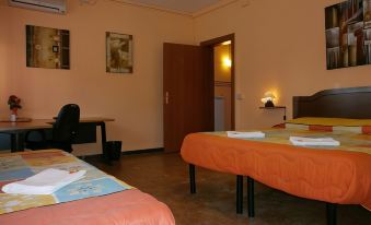 Airport Pisa Rooms - Housity