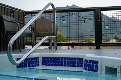 Eleven Revelstoke Lodge Hotels in Revelstoke