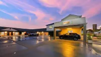 Breakout Motor Inn