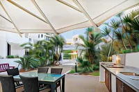 Mantra Coolangatta Beach - 4-Star