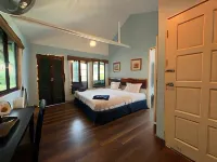 1511 Coconut Grove Hotels in Tioman