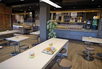 Ibis Budget Bollene Hotels in Bollène