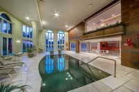 Hotel Laghetto Siena Gramado - مسبح