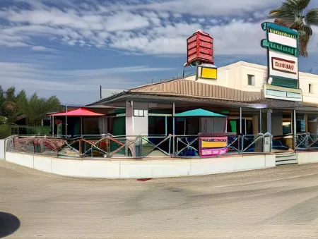 Hotelf1 Fréjus Roquebrune Sur Argens