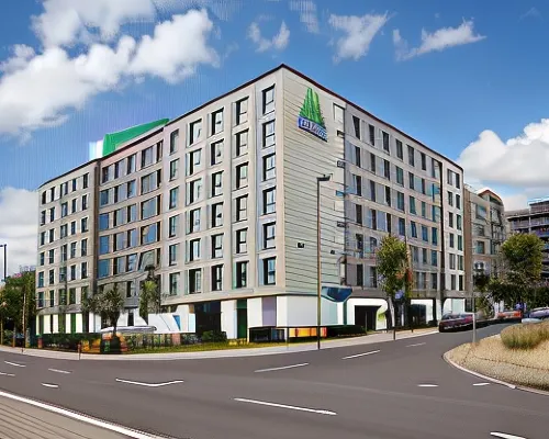 Holiday Inn Express Dusseldorf Airport Hotels near Lichtenbroich