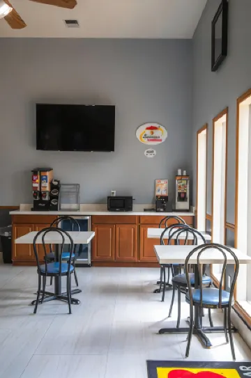 Super 8 by Wyndham Mountain Home