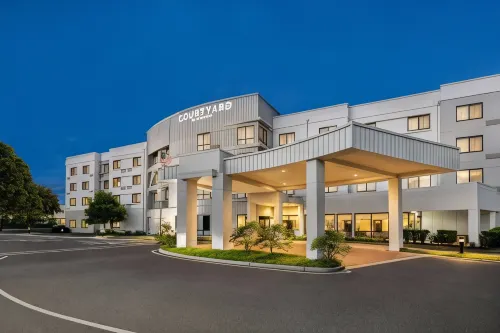 Courtyard Burlington Mt. Holly/Westampton Hotels in Burlington