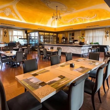 Toscana Valley Town Square Suites