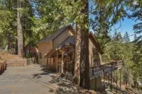 Pinecrest Lake Just 10 Mins Away Hotels near Dodge Ridge