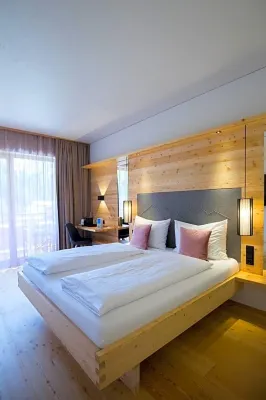Tirol Lodge