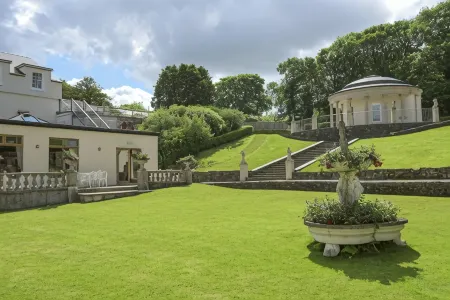 Newby Bridge Hotel Отели рядом с достопримечательностью «Аквариум Лейкс»