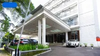 Royal Hotel Bogor Hotels near Bogor Station