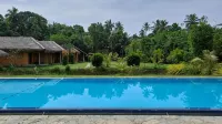 Happy Man Village Hotels in Kosgoda