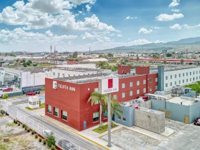Fiesta Inn Express San Luis Potosí Oriente Hotels near Parish of the Inmaculada Concepción of Prados