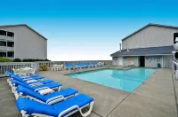 Beachfront Inn Hotels in Smith River