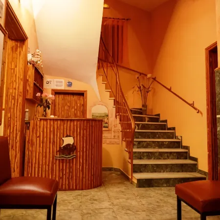 Argo Hotel Отели рядом с достопримечательностью «Площадь Нтугкла»