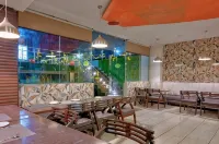 Sallow Royal Suites by Dew Drop - สระว่ายน้ำบนดาดฟ้า