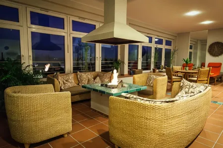 Hotel Deutscher Hof Отели в г. Зоммерау