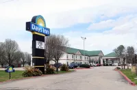 Days Inn by Wyndham Denham Springs-Baton Rouge East