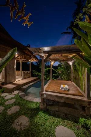 Umah Capung Sebatu Villas Отели рядом с достопримечательностью «Храм Тирта Эмпул»