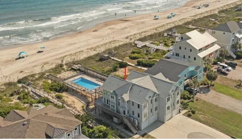 Sea Glass East - Upscale Beachfront Retreat & Pool