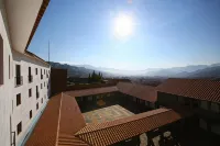 Hilton Garden Inn Cusco - Mountain view
