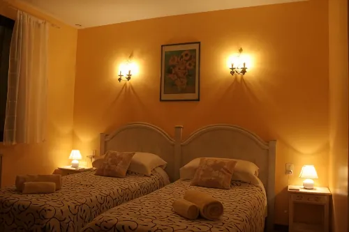 Les Eaux Tranquilles Hotel a Belvianes-et-Cavirac