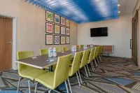 Holiday Inn Express & Suites Lancaster - Mount Joy Hotels in West Donegal Township