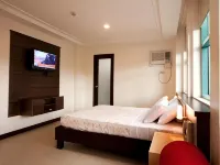 Olongapo Travel Lodge Các khách sạn gần Trung tâm mua sắm Harbor Point