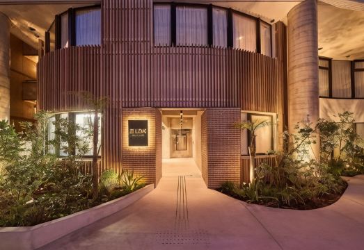 [그랜드 호스텔 LDK 도쿄 니시카사이의 깨끗하고 모던한 객실 내부 이미지]