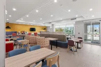 Home2 Suites by Hilton Lake Jackson Hotels in Lake Jackson