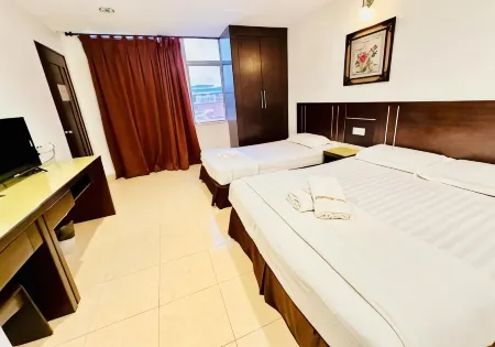 Rainbow Hotel Отели рядом с достопримечательностью «Alor Setar Tower»