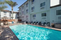 The Wayfarer San Luis Obispo, Tapestry by Hilton