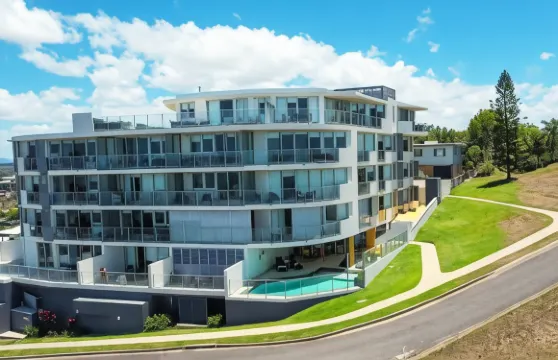 耶蓬歐申假日公寓酒店