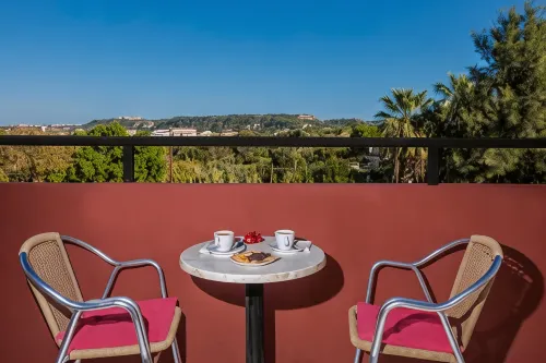 Alea Hotel Apartments - bar