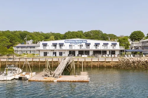 Boothbay Harbor Inn